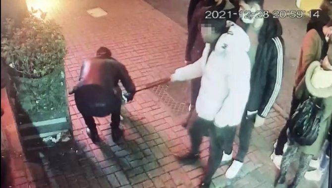 “Gorbi” İsimli Köpeği Çalan Hırsızları Beşiktaş Polisi Yakaladı: Köpek 4 Farklı Şahsa Satılmış