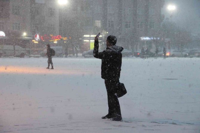 Karaman’da Eğitime Kar Tatili