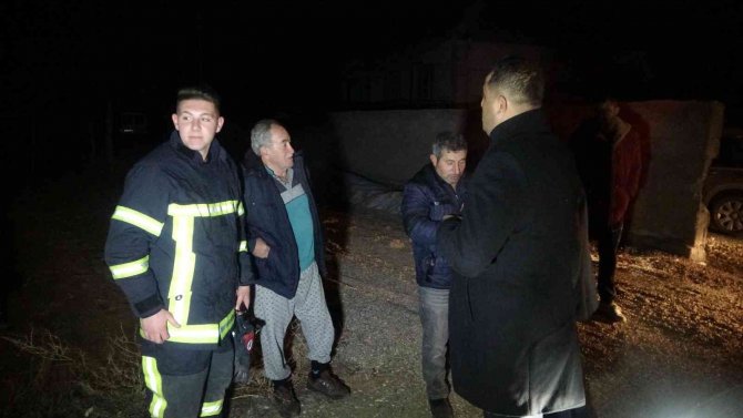 Kayseri’de 4.9’luk Depremde Evler Hasar Gördü