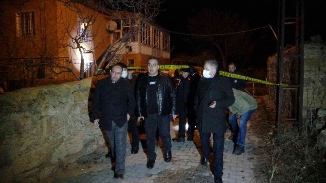 Afad İ̇l Müdürü Atsız: "Önemli Bir Yaralanma Yok, Hasar Gören Evlerde Yaşayanları Öğretmenevine Yerleştirdik"