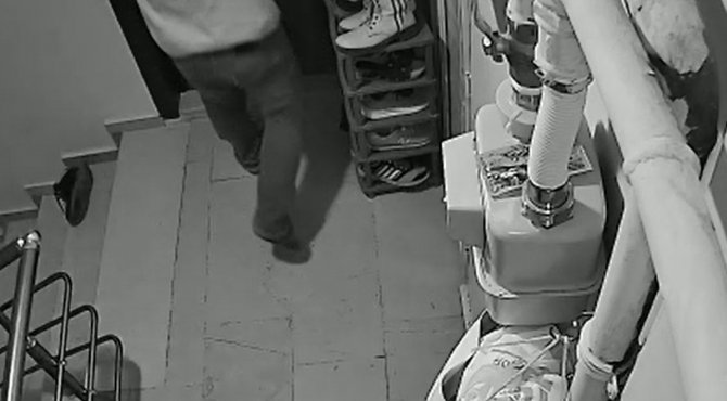 Kapısını Çaldığı Daireye Zorla Girdi, Ev Sahibi Çığlık Çığlığa Bağırdı