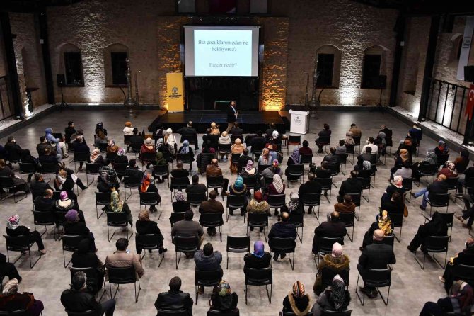 Prof. Hamarta: “Başarıya Ailecek İnanmak Çok Önemlidir”