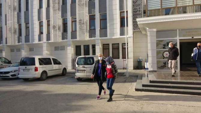 ’Cepçi’ Kadın Mersin’de Yakalandı
