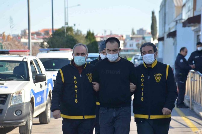 Kalaşnikoflu Saldırıda 2 Kişiyi Öldüren Katil Yakalandı