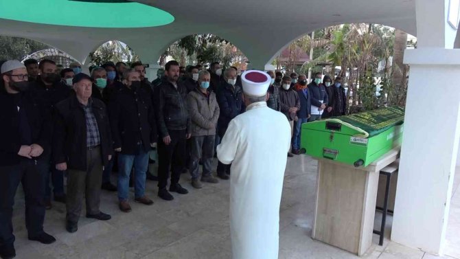 Marmaris’te Kendini Yakan Kömürcü Defnedildi