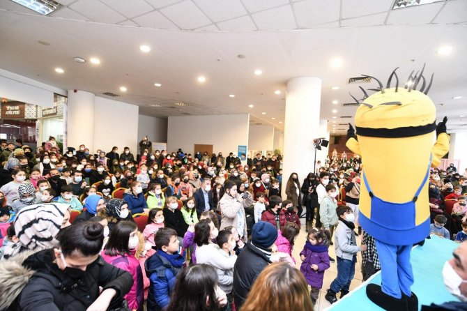 Pursaklar Mutlulukla Gülümseyen Çocuklarla Dolu