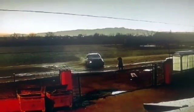 Yakını Gözü Önünde Kaza Yapınca Şoka Girdi: O Anlar Kamerada