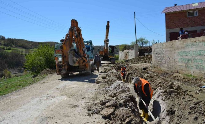 Havza’da 2 Mahallenin İçme Suyu Sorunu Çözüldü, Çarşamba Otoparkına Kavuşuyor