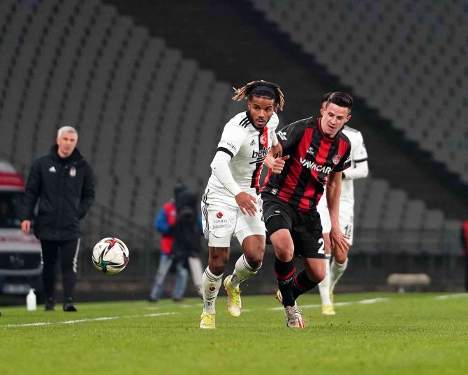 Spor Toto Süper Lig: Fatih Karagümrük: 0 - Beşiktaş: 1 (Maç Sonucu)