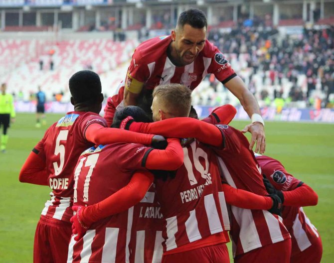 Sivasspor’un Göztepe Kafilesi Belli Oldu