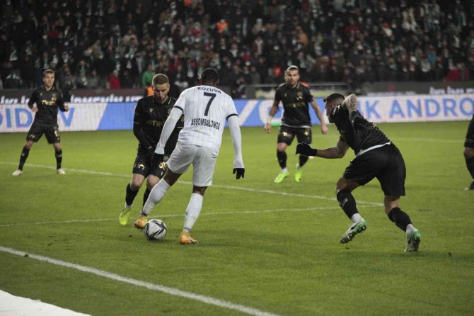 Spor Toto Süper Lig: Konyaspor: 0 - Adana Demirspor: 0 (İ̇lk Yarı)