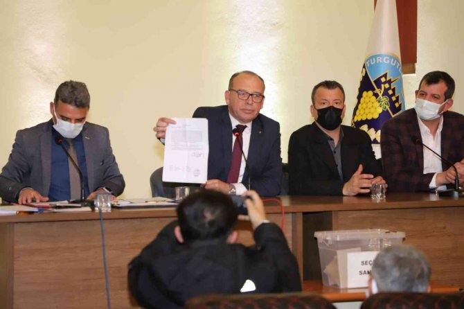 Turgutlu Belediyesi Ve Başkan Akın İçin Soruşturma İzni Verilmedi