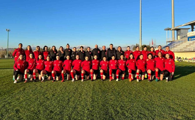 U19 Kadın Milli Takımı’nın Hazırlık Kampı Başladı