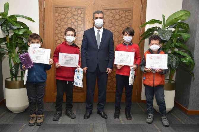 Uluslararası Matematik Olimpiyatında 5 Dünya Birinciliği Denizli’den