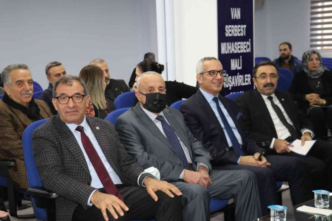 Van Smmmo’da Yeni Muhasebe Normali Ve Mali Müşavirlik Hizmetleri Pazarlaması Semineri
