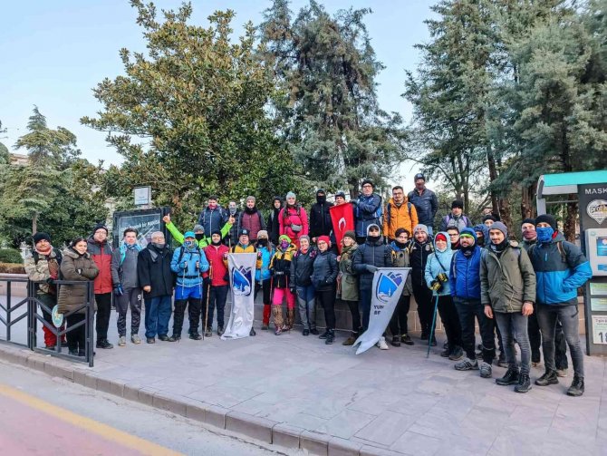 Doğaseverler Yunusemre Belediyesi İle Yürüyüş Etkinliğinde Buluştu