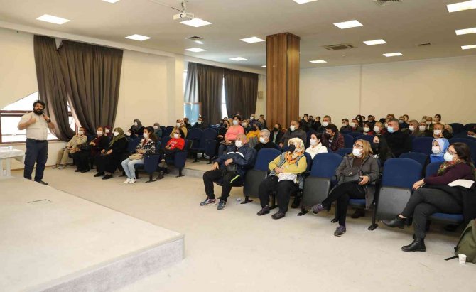 Yüreğir’de Yerel Hayvan Koruma Görevlisi Eğitimi