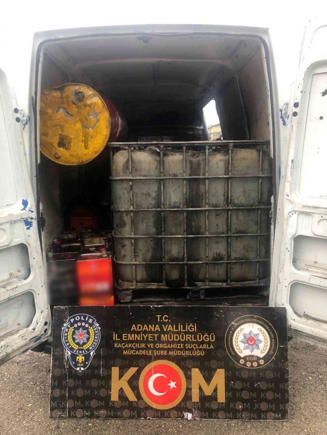 Adana’da Bin 300 Litre Kaçak Akaryakıt Ele Geçirildi