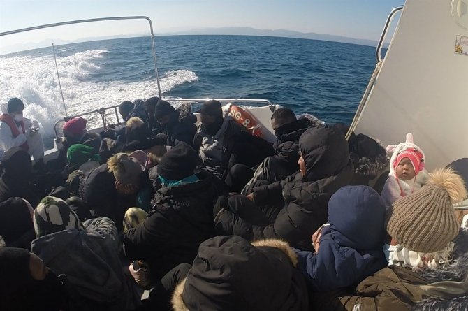 Ayvalık’ta 36 Göçmen Sahil Güvenlik Tarafından Kurtarıldı