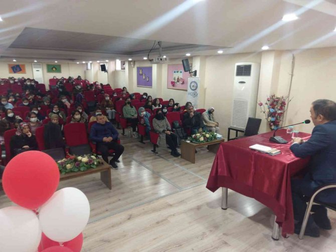 Oranlı: “Dilini Kaybeden Kimliğini De Kaybeder”