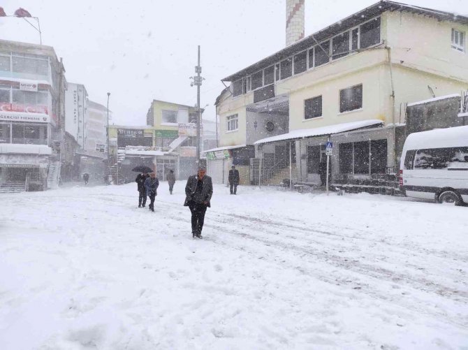 Batman’da İki İlçede Kar Tatili