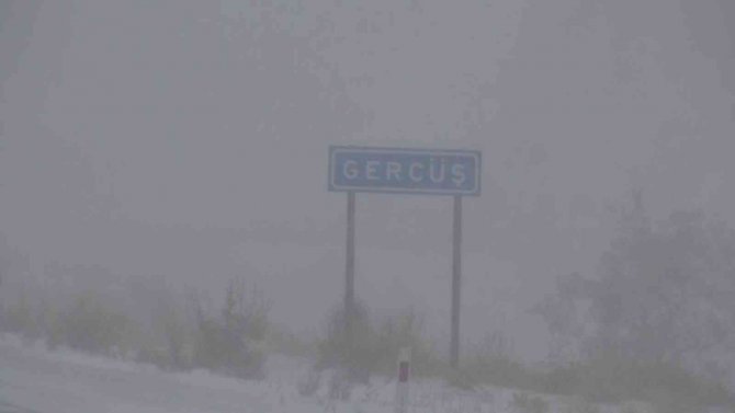 Gercüş’te Kar Yağışı Nedeniyle Zincirleme Kaza: 1 Ağır Yaralı