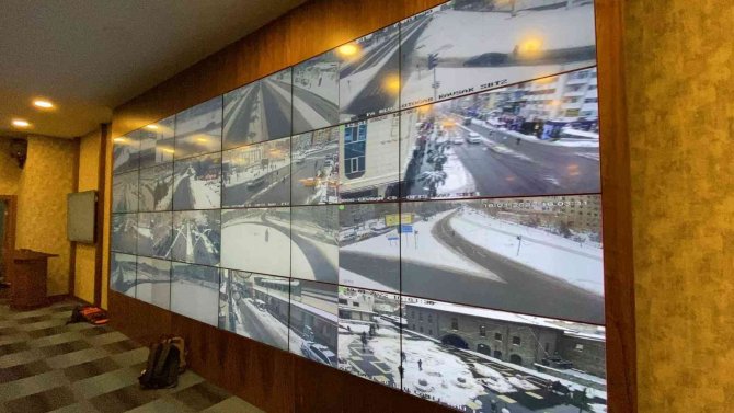 Vali Karaloğlu: “Diyarbakır’da 570 Kırsal Mahalle Yolu Kapalı”