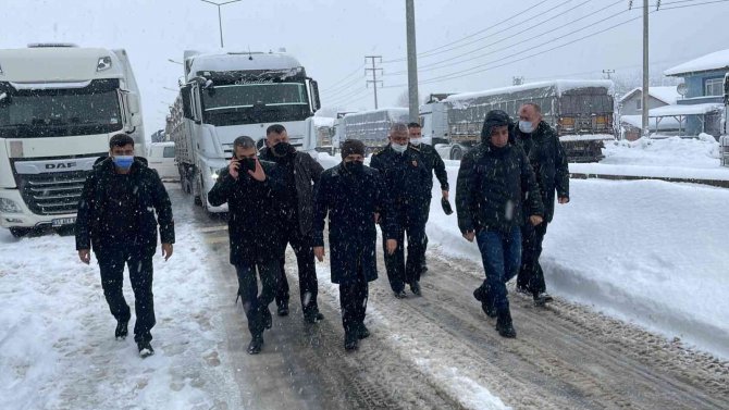 Düzce Valisi Cevdet Atay’dan Yola Çıkacaklara Uyarı