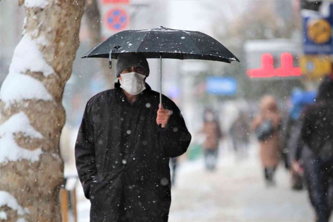 Elazığ’da Kar Sevinci