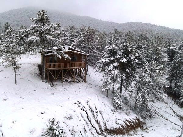 Emet Tahtalı Mesire Alanı’nda Kartpostallık Kar Manzaraları