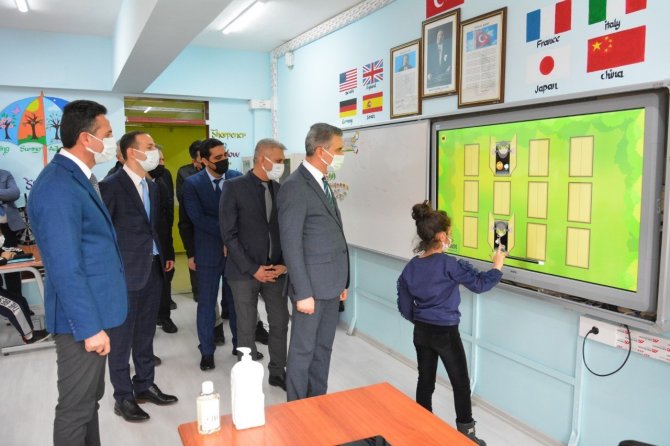 Beceri Atölyelerinde Öğrenciler Yeteneğini Keşfediyor