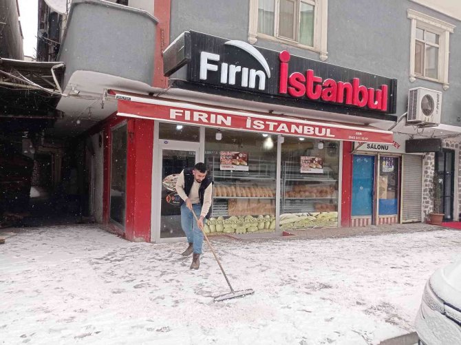 Iğdır’da 44 Köy Yolu Ulaşıma Kapandı