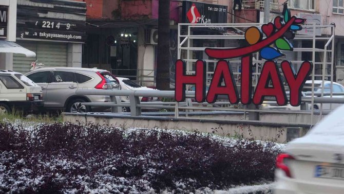 Hatay’da 5 Yıl Aradan Sonra Kar Sevinci