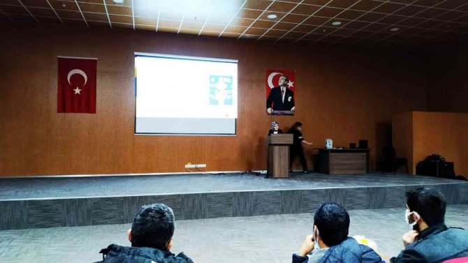 Hisarcık’ta Öğretmenlere “E Twinning” Konulu Seminer