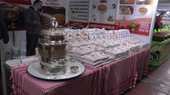 Yöresel Ürünler Fuarı Ziyaretçilerine Kapılarını Açtı