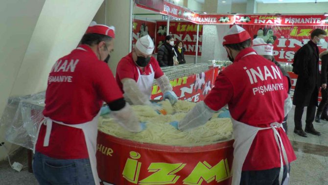 Yöresel Ürünler Fuarı Ziyaretçilerine Kapılarını Açtı