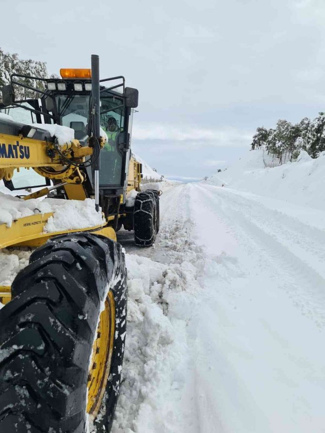 Kilis’te Kapalı Köy Yolları Açıldı