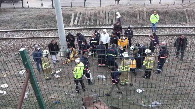 Kırıkkale’de İşçi Servisi Devrildi: 15 Yaralı