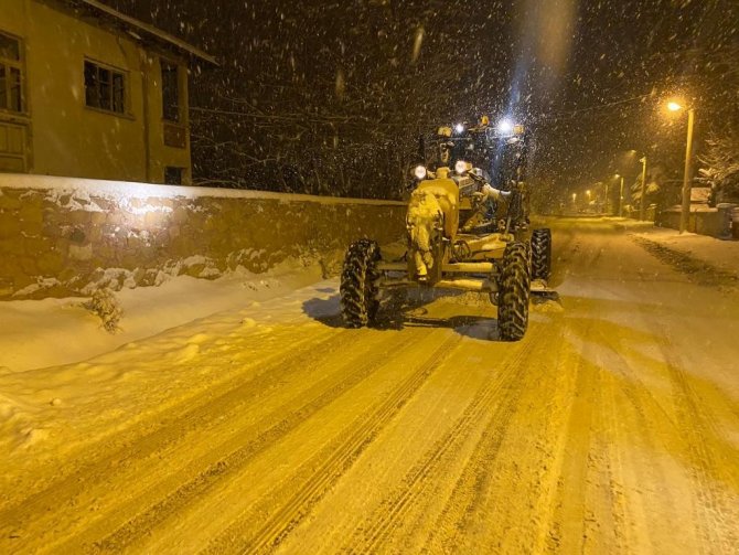 Ereğli Belediyesinden Yoğun Kar Mesaisi