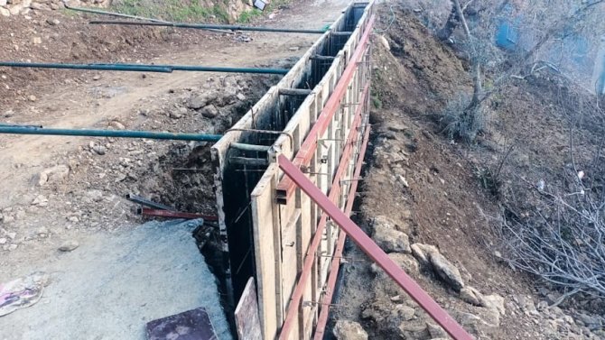Köşk Belediyesi’nin İstinat Duvarı Çalışmaları Devam Ediyor