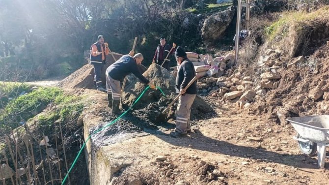 Köşk Belediyesi’nin İstinat Duvarı Çalışmaları Devam Ediyor