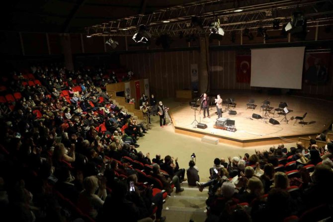 Nazım Hikmet’in 120’inci Yaş Günü Bodrum’da Kutlandı