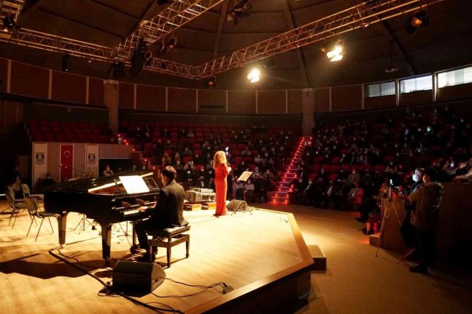 Nazım Hikmet’in 120’inci Yaş Günü Bodrum’da Kutlandı