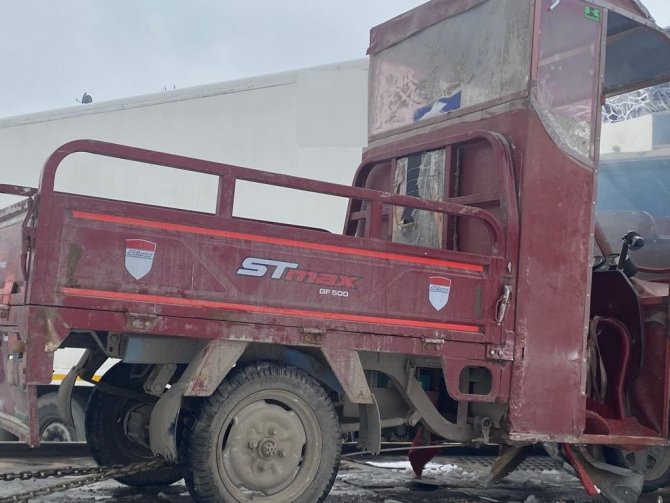 Hırsızlık Zanlıları Çalıntı Malzemelerle Yakalandı