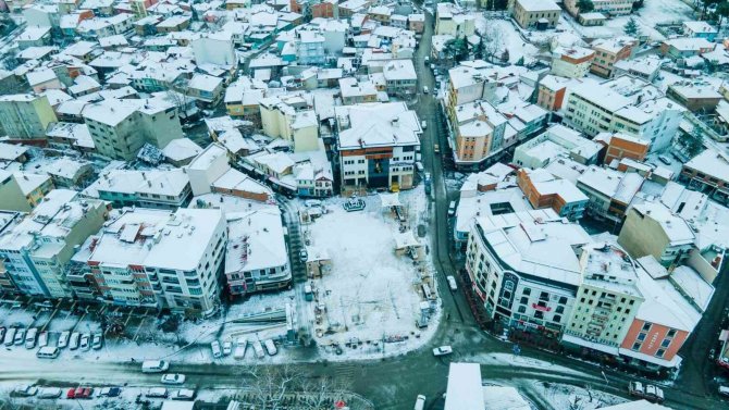 Sındırgı’da Beyaz Örtü Havadan Görüntülendi