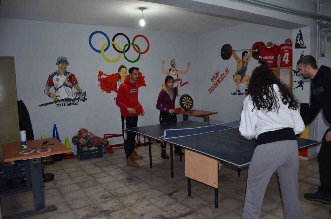 Şırnak’ta Milli Sporcular Duvarlara Resmedildi