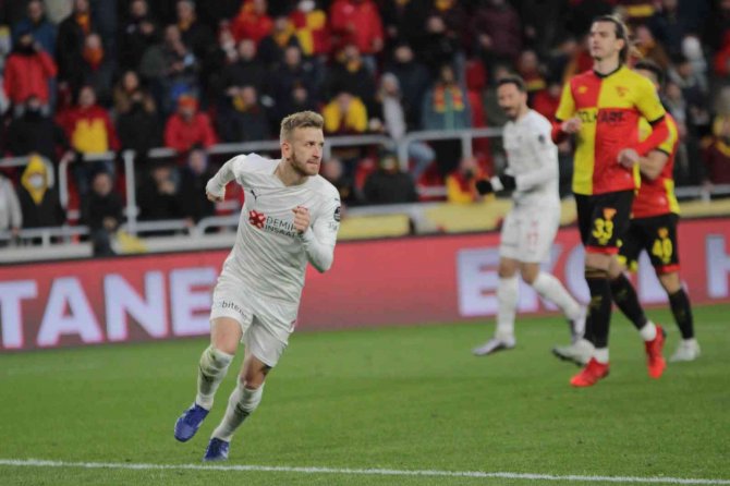 Spor Toto Süper Lig: Göztepe: 2 - Sivasspor: 1 (Maç Sonucu)