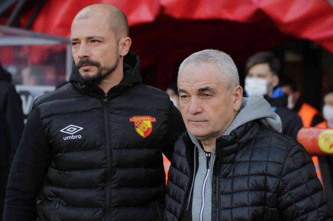 Spor Toto Süper Lig: Göztepe: 1 - Dg Sivasspor: 0 (İ̇lk Yarı)