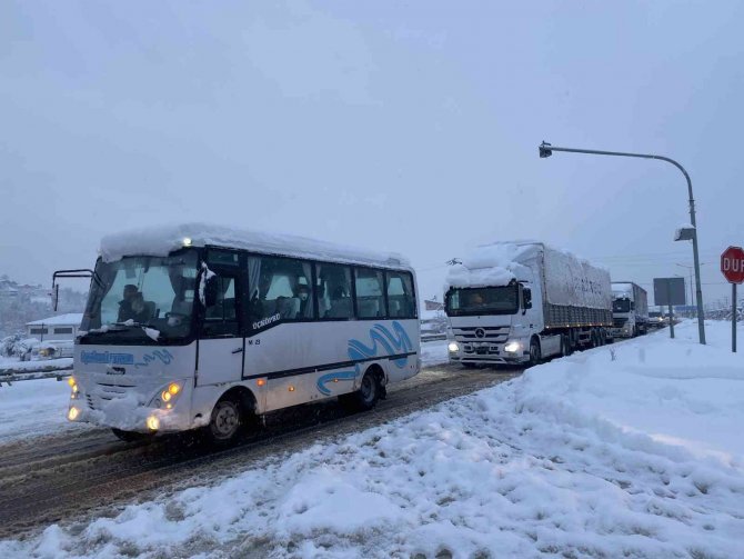 Tem Ve D-100 Karayolu Araç Geçişine Açıldı