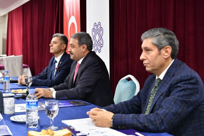 Vali Şıldak Gönen’de Bi̇gep’i Değerlendirdi